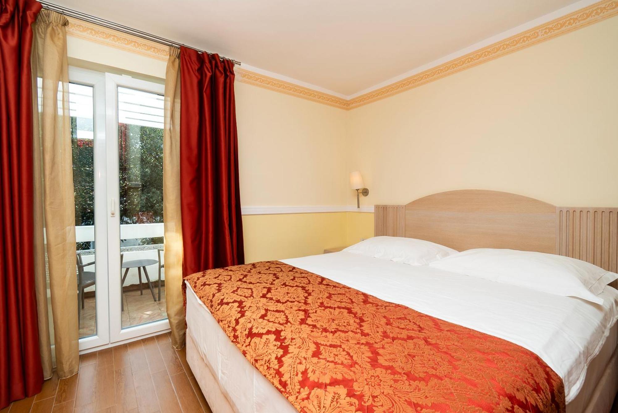 Amadria Park Apartment